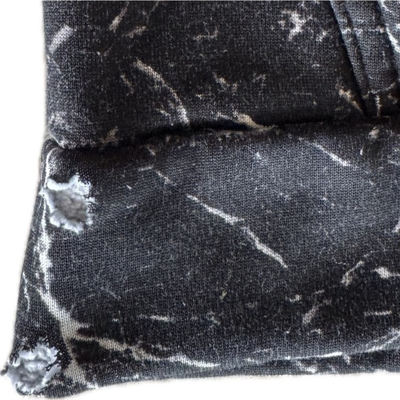 The North Face Surgent 2.0 Pullover Hoodie black and white boys size XL (18/20) - Picture 6 of 10